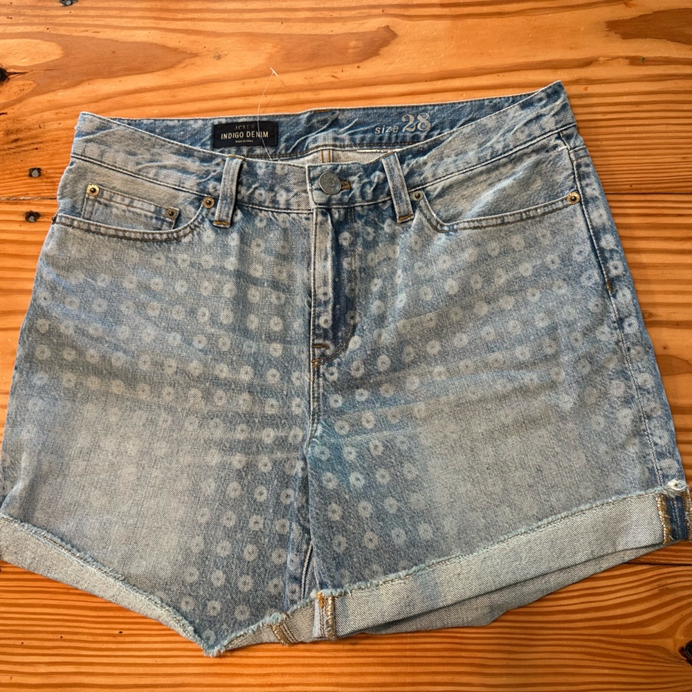 NWT JCREW LIGHT WASH SHORTS SIZE 28